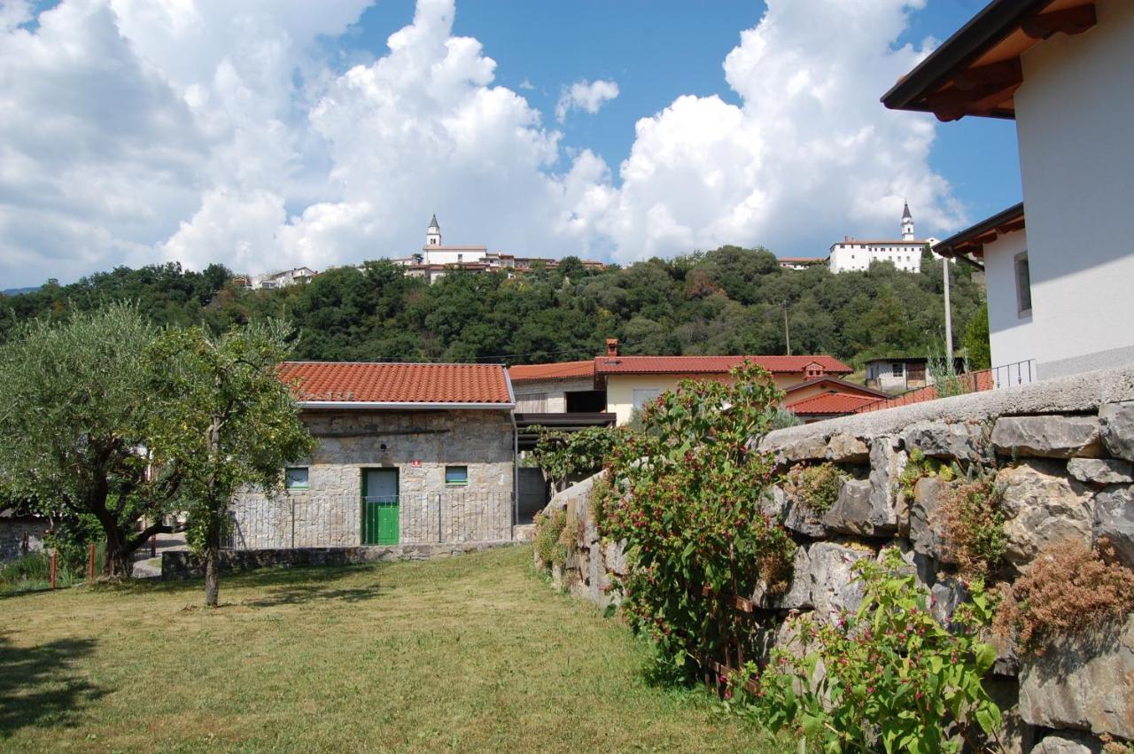 Ferienwohnung Apartma Hiska Dobravlje Exterior foto